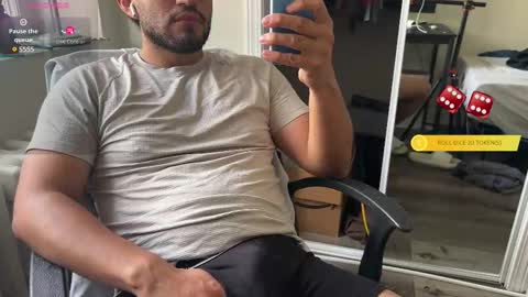 Snapshot of finition_ chatting on October 11, 2025, 5:33 pm finition_ online show from October 11, 2025, 5:33 pm