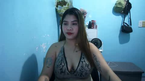 Snapshot of finn13563863 chatting on April 12, 2026, 12:32 pm finn ing geer online show from April 12, 2026, 12:32 pm