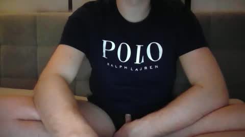 Snapshot of finn_99 chatting on December 6, 2024, 7:45 pm Finn online show from December 6, 2024, 7:45 pm