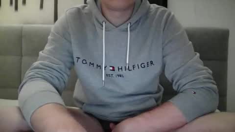 Snapshot of finn_99 chatting on November 9, 2025, 7:34 pm Finn online show from November 9, 2025, 7:34 pm