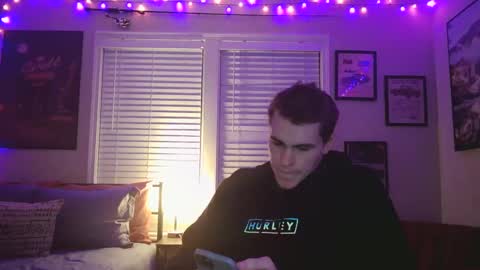 Snapshot of finnabun33 chatting on February 11, 2025, 11:44 pm Jake I am Bicurious online show from February 11, 2025, 11:44 pm