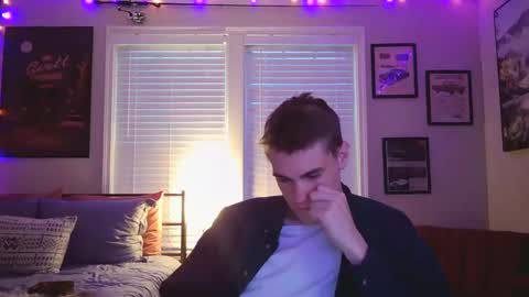 Snapshot of finnabun33 chatting on March 11, 2025, 11:37 pm Jake I am Bicurious online show from March 11, 2025, 11:37 pm