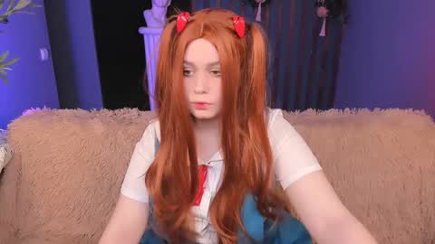 fiora online show from November 30, 2025, 7:23 am