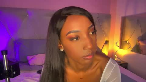 Snapshot of fiorelalenin chatting on October 8, 2025, 6:05 pm Fiorela Lenin online show from October 8, 2025, 6:05 pm