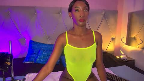 Snapshot of fiorelalenin chatting on October 17, 2025, 4:09 pm Fiorela Lenin online show from October 17, 2025, 4:09 pm