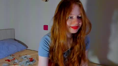 Snapshot of fire_luna chatting on January 4, 2025, 9:32 am fire_luna online show from January 4, 2025, 9:32 am