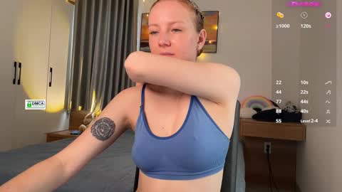 Snapshot of fire_red_ chatting on February 12, 2025, 6:51 am Liss online show from February 12, 2025, 6:51 am