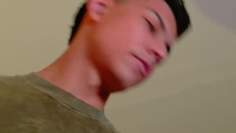 Nicolas online show from March 2, 2026, 1:07 pm