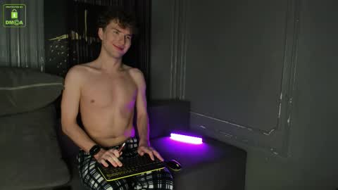 Sexy Tony online show from October 11, 2025, 10:25 am