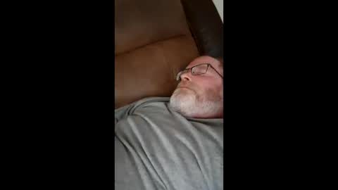 Hercomeonmyface online show from January 18, 2026, 2:43 pm