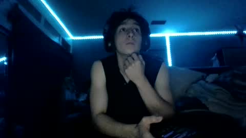 Snapshot of fitboi321 chatting on April 3, 2026, 7:17 am fitboi321 online show from April 3, 2026, 7:17 am