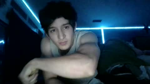 Snapshot of fitboi321 chatting on April 4, 2026, 5:16 am fitboi321 online show from April 4, 2026, 5:16 am