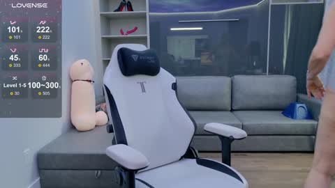 Bianca online show from November 28, 2025, 3:14 pm