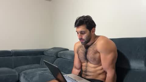 fitcurvyman4fun_69 online show from November 26, 2025, 5:36 pm