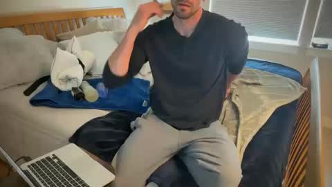 fitfunweird online show from October 19, 2025, 7:58 pm