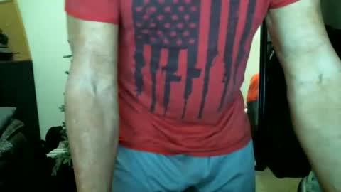 fitguy40 online show from January 7, 2026, 4:04 am