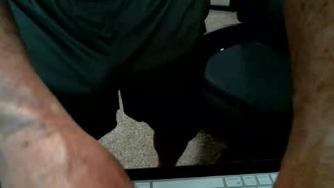 fitguy40 online show from April 11, 2026, 3:55 am