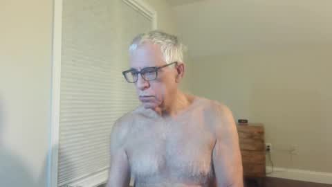 Snapshot of fitman999 chatting on February 6, 2026, 7:34 am Jon online show from February 6, 2026, 7:34 am