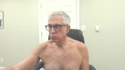 Snapshot of fitman999 chatting on February 14, 2026, 1:13 am Jon online show from February 14, 2026, 1:13 am