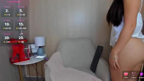 Snapshot of fitmartina chatting on January 25, 2025, 2:37 am Alice online show from January 25, 2025, 2:37 am