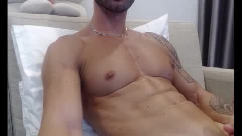 fitness1989 online show from October 5, 2025, 5:50 am