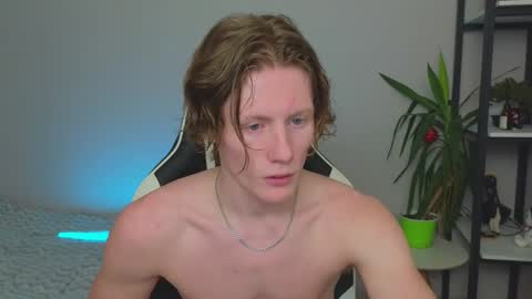 Snapshot of fixsicki chatting on January 17, 2025, 3:12 am Eren. online show from January 17, 2025, 3:12 am