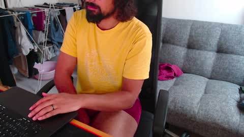 Snapshot of fizz6572 chatting on February 7, 2025, 9:05 am fizz6572 online show from February 7, 2025, 9:05 am