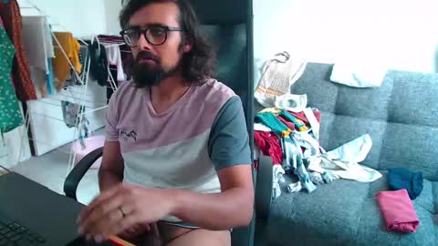 Snapshot of fizz6572 chatting on February 14, 2025, 11:42 am fizz6572 online show from February 14, 2025, 11:42 am