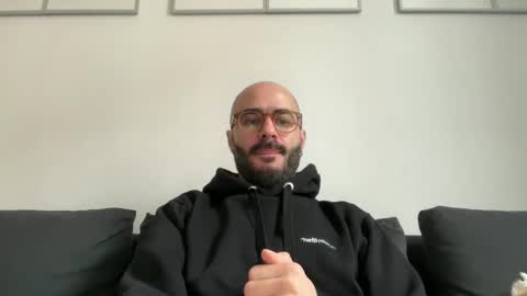 Fla is short for Flavio online show from February 12, 2025, 11:29 am