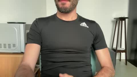 Fla is short for Flavio online show from October 26, 2025, 12:44 pm