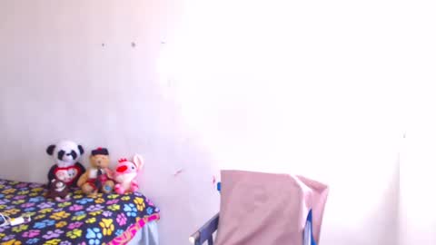 Snapshot of flacats23cm chatting on February 11, 2025, 7:27 pm flats23cm online show from February 11, 2025, 7:27 pm