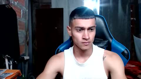 Snapshot of flacolatind chatting on November 29, 2025, 2:14 am FLACO online show from November 29, 2025, 2:14 am