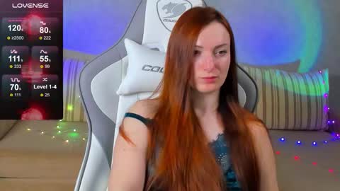 Snapshot of flamystar chatting on October 31, 2025, 12:00 am Yana online show from October 31, 2025, 12:00 am