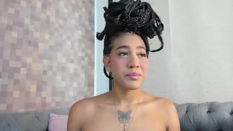 Flavia online show from September 25, 2025, 7:50 pm