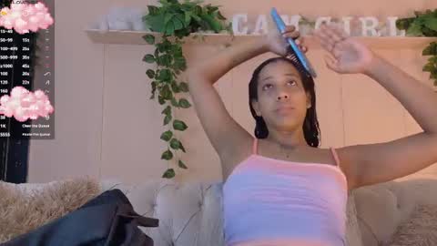 Snapshot of flavia_cruz chatting on July 8, 2026, 12:20 pm Flavia online show from July 8, 2026, 12:20 pm