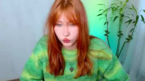 Snapshot of fleur_fox chatting on May 26, 2026, 9:27 am fleur_fox online show from May 26, 2026, 9:27 am
