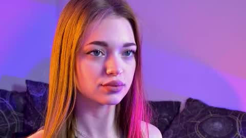 Snapshot of flexyfoxy chatting on October 13, 2025, 8:36 am Flexyfoxy online show from October 13, 2025, 8:36 am