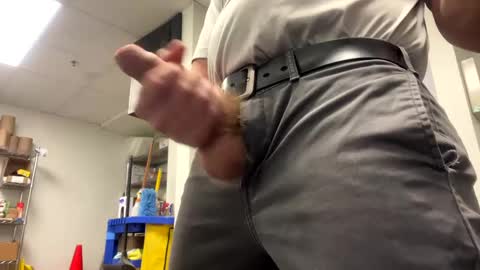 flintstones_rock online show from December 28, 2024, 5:46 pm