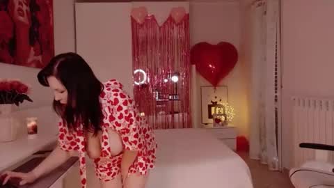 Snapshot of flirtyfoxxx chatting on February 13, 2026, 9:05 am Lana Dina online show from February 13, 2026, 9:05 am