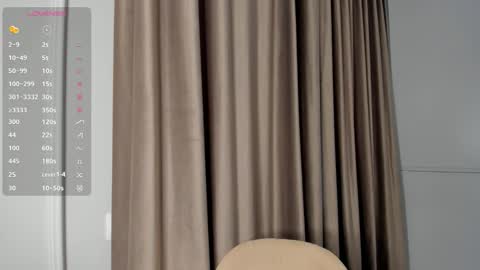 Emely  online show from November 8, 2025, 7:08 am