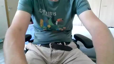 flirtymitchie online show from July 17, 2026, 10:11 am