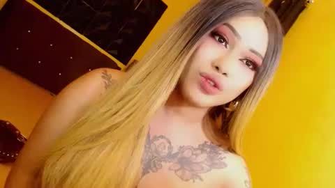 Snapshot of flirtywhore_mariats chatting on December 6, 2024, 10:38 am mariadyosa online show from December 6, 2024, 10:38 am