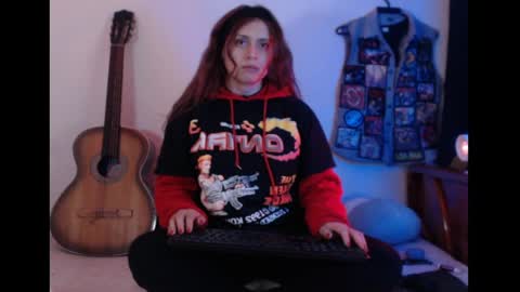 flor3citarockera online show from May 19, 2026, 2:45 pm