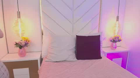 Snapshot of flor_deluna chatting on September 17, 2025, 12:40 pm Luna online show from September 17, 2025, 12:40 pm