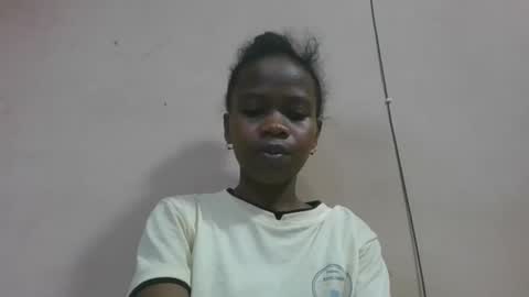 Snapshot of flora48230522373 chatting on June 4, 2026, 3:01 am flora48230522373 online show from June 4, 2026, 3:01 am