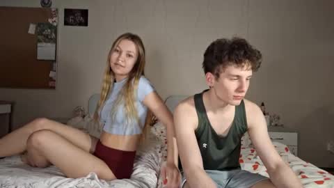 Snapshot of floracouple chatting on February 15, 2026, 1:20 pm Flora and Sam online show from February 15, 2026, 1:20 pm