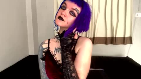 Snapshot of floralfable chatting on February 14, 2026, 8:11 am Flora online show from February 14, 2026, 8:11 am