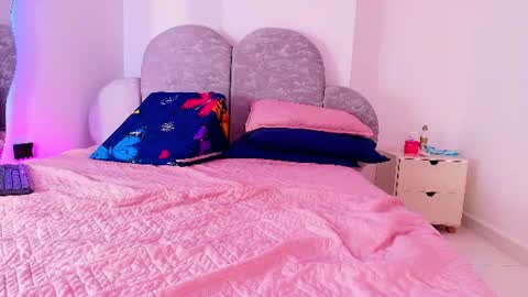 Snapshot of flordecayena_ chatting on June 13, 2026, 3:15 am Flordecayena online show from June 13, 2026, 3:15 am