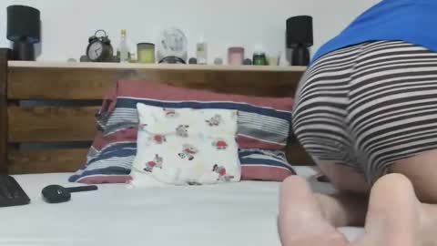 florekmilan online show from January 5, 2026, 7:50 pm