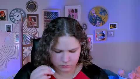 Snapshot of florenceanderson_ chatting on September 16, 2025, 8:59 am florenceanderson_ online show from September 16, 2025, 8:59 am